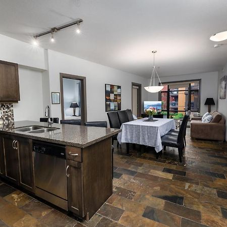 Upgraded Lakeside Resort Dream Vacation Home Kelowna Eksteriør bilde